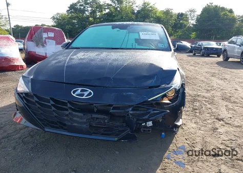 2021 Hyundai Elantra Sel z USA, uszkodzony, nr VIN 5NPLS4AG3MH051950